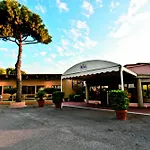 Real Village 2*